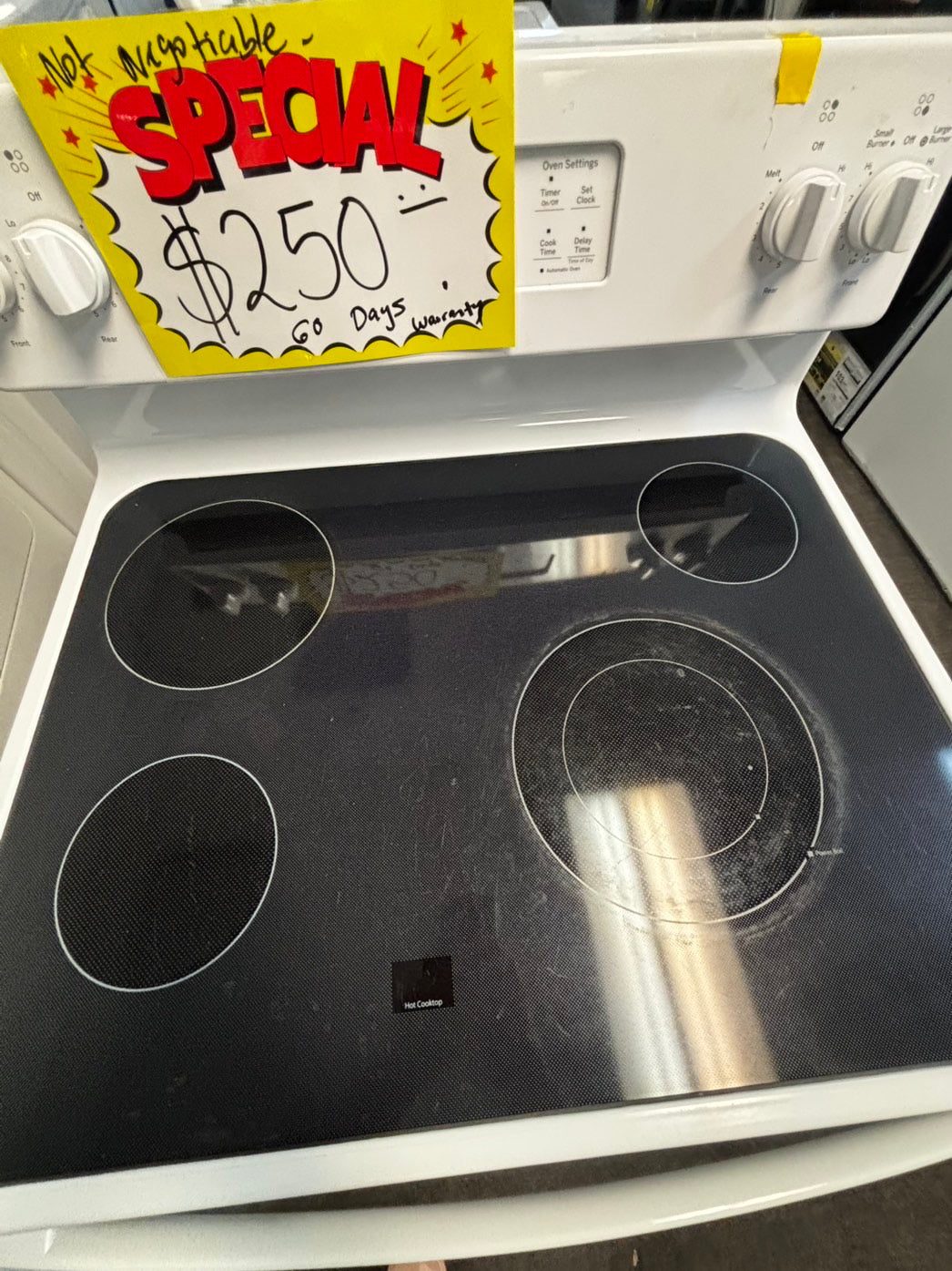 GE electric 220v range 4 burner bake broll hi/lo self clean white 30" Used Refurbished #ESG234WL