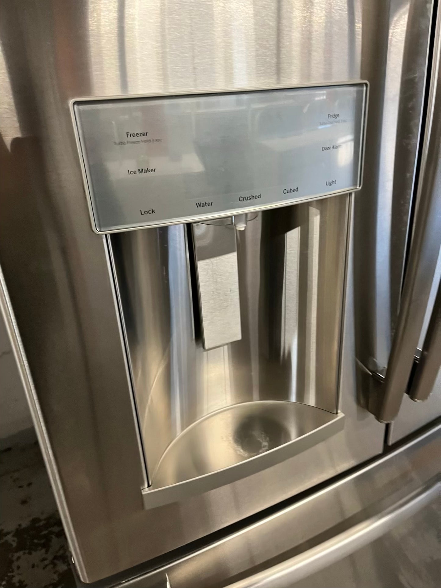 - GE French door Refrigerator stainless steel w/ ice water dispenser 36" #RF739PB