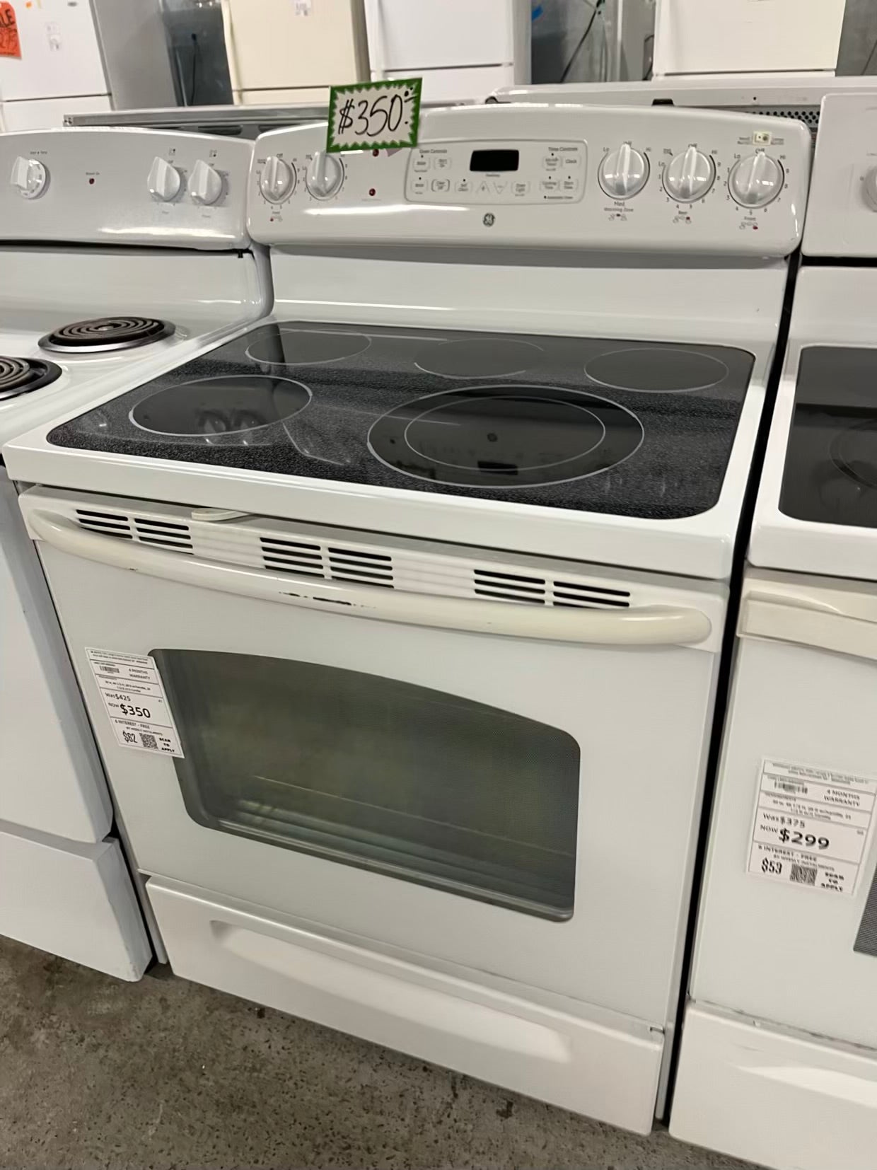 GE electric 220v range 5 burner warm zone bake broil hi/lo self clean in white Refurbished 30" #ER940NB