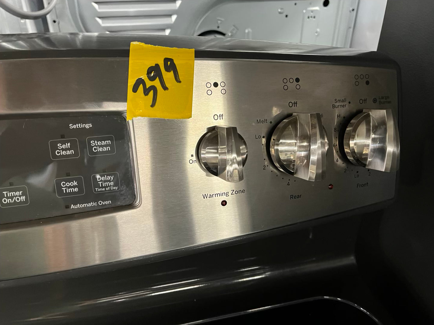 Special Offer | GE kitchen combo / Refrigerator counter depth 36” & Electric range stainless steel - 2 appliances
#RF734VB Refurbished