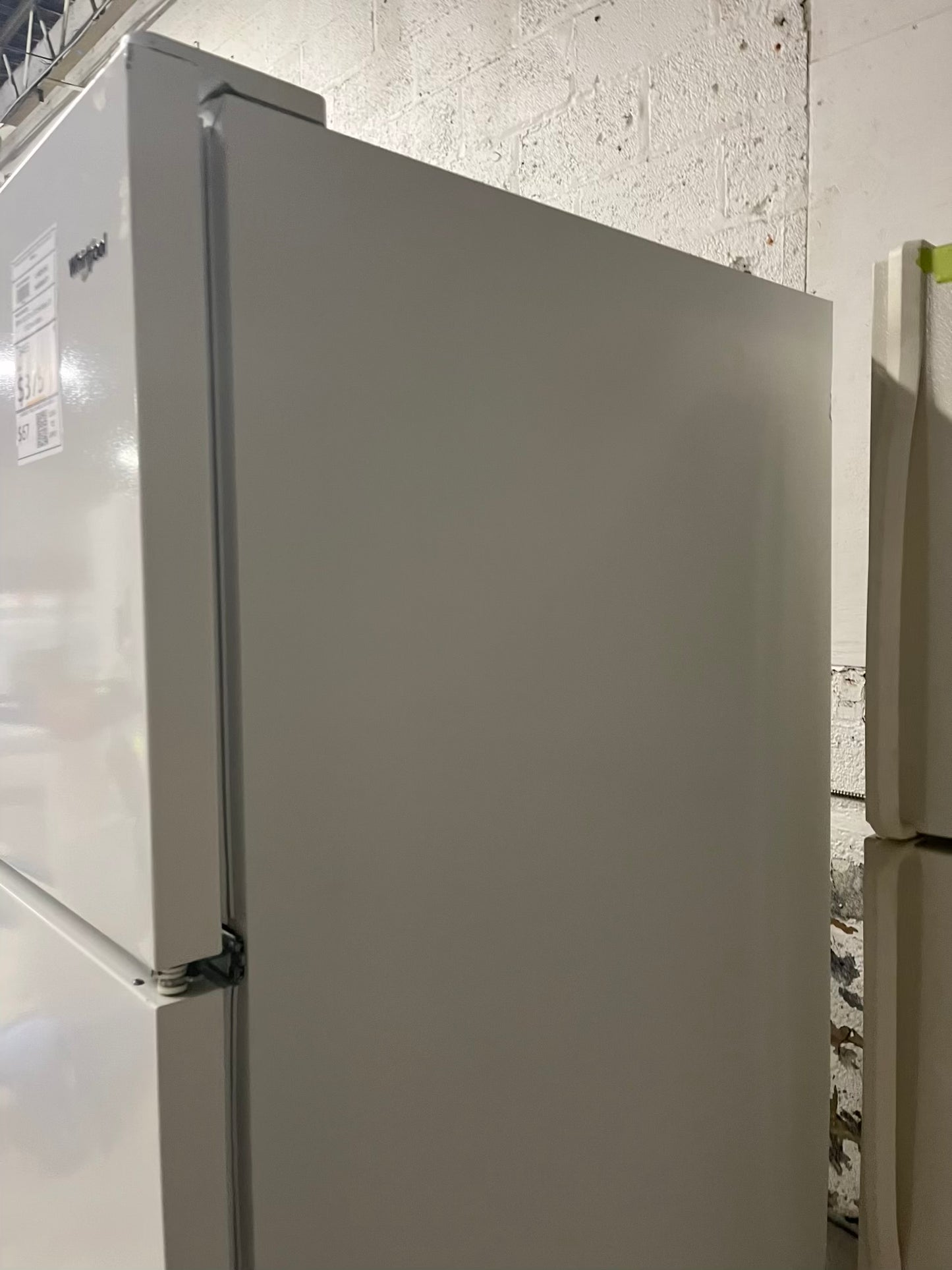- Whirlpool top freezer refrigerator in white no ice maker used refurbished 30" #RF889JB