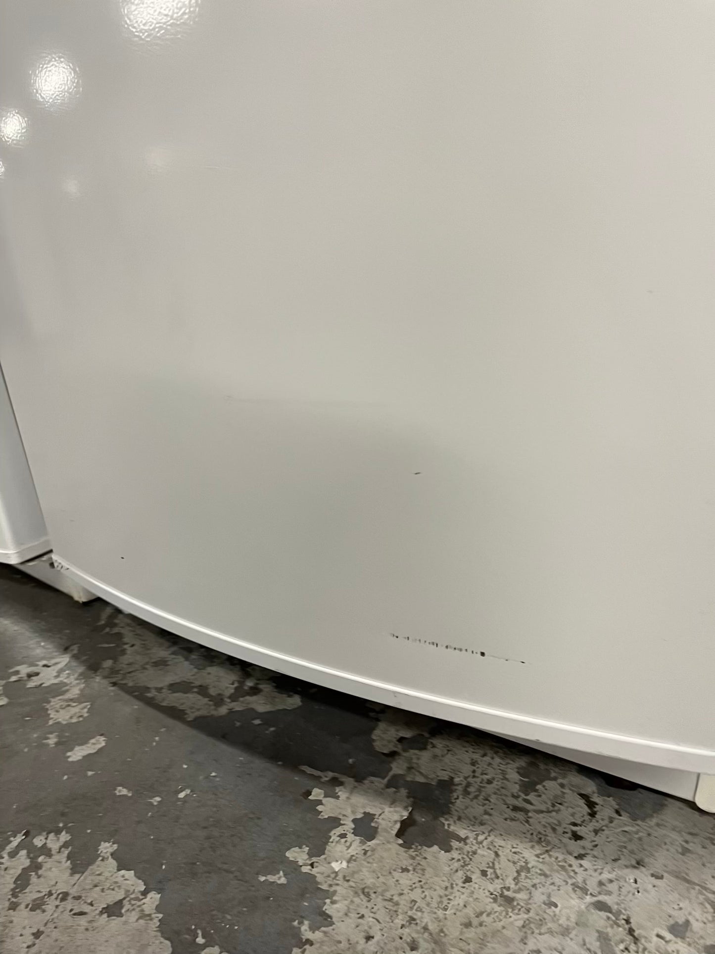 - Whirlpool Upright Freezer in white 30" 16 cubic feet Item #FZ754B