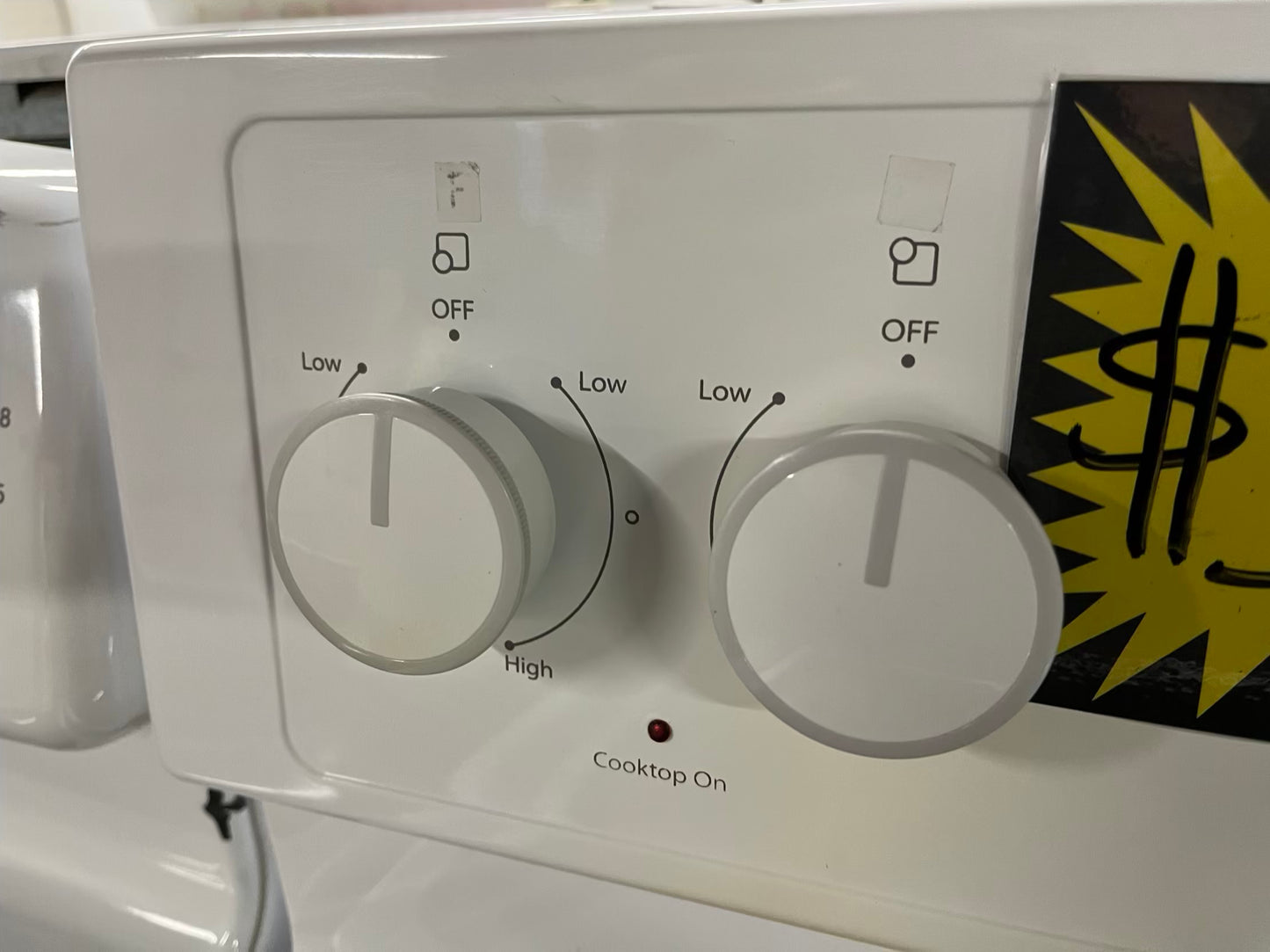 Whirlpool electric range 220v 4 burner bake broil self clean in white Refurbished 30" #ER175UB