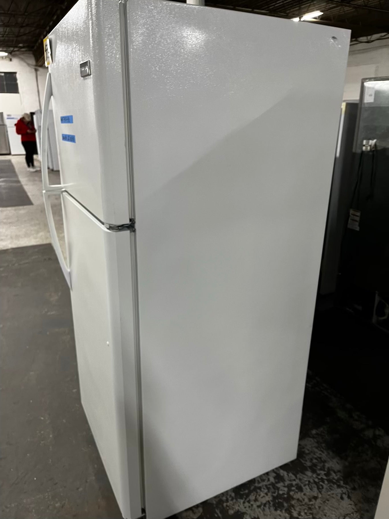 * Frigidaire top freezer refrigerator in white no ice maker 30" #RF34773B