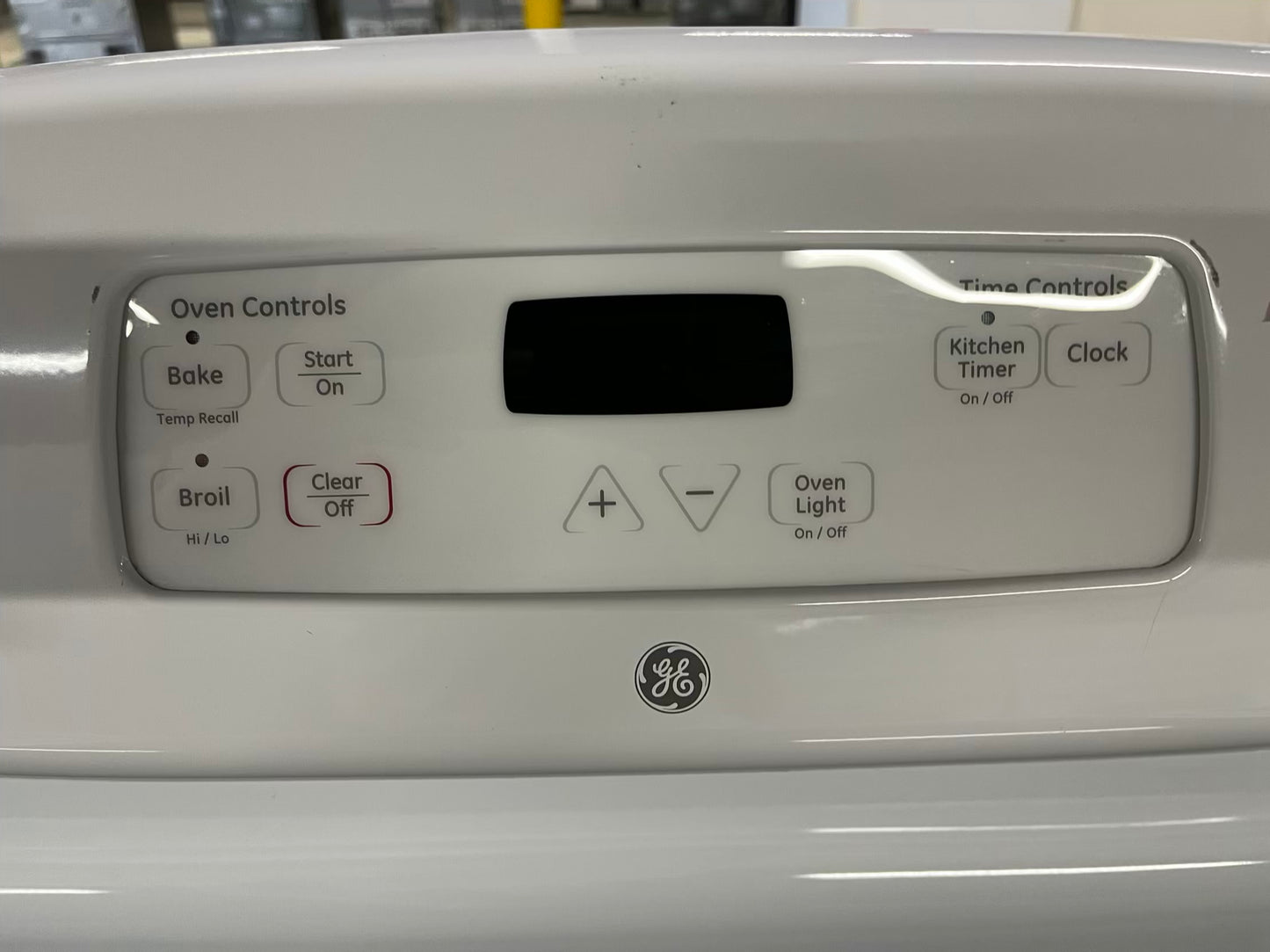 GE electric range 220v bake broil hi/lo in white Refurbished 30" #ER400YB