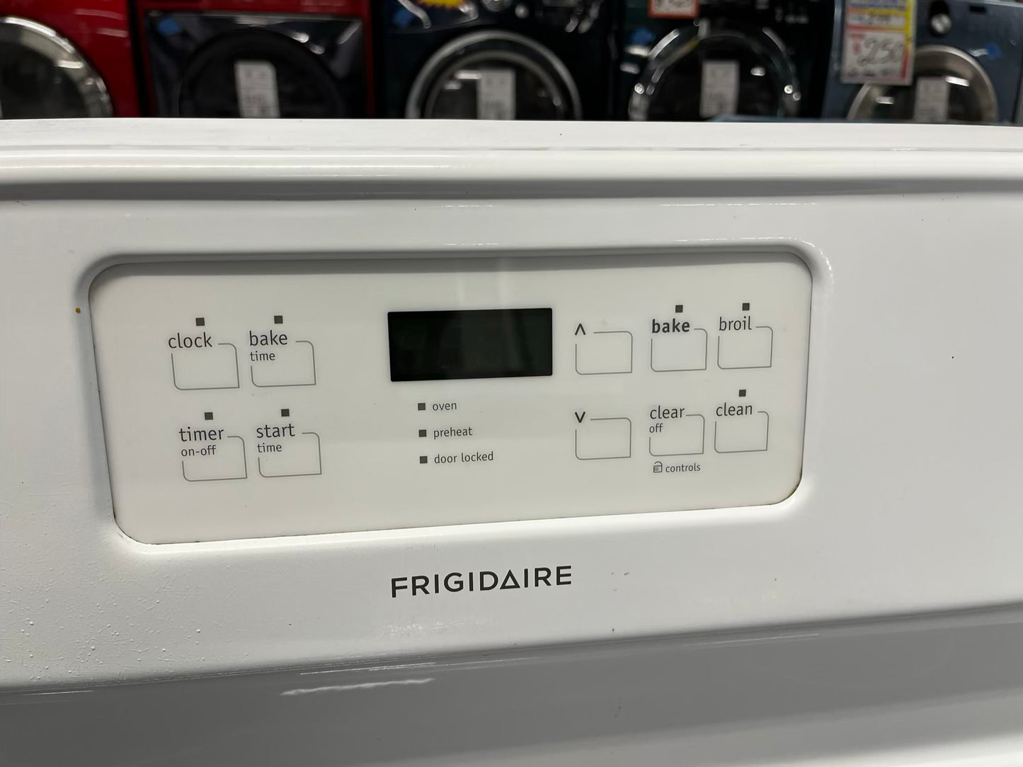 Frigidaire electric range 220v bake broil in white Refurbished 30" #ER529CB