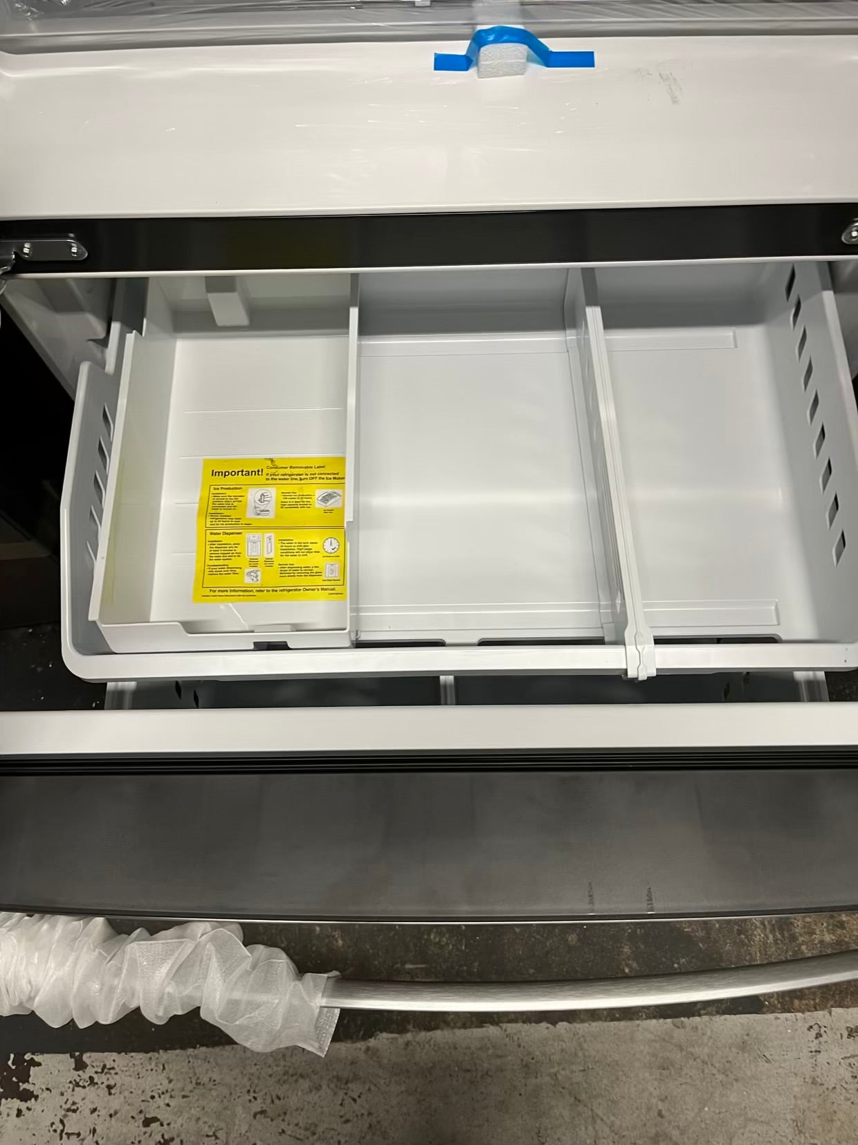 Open Box GE French door refrigerator stainless steel w/water dispenser inside & ice maker 36" #RF494EB