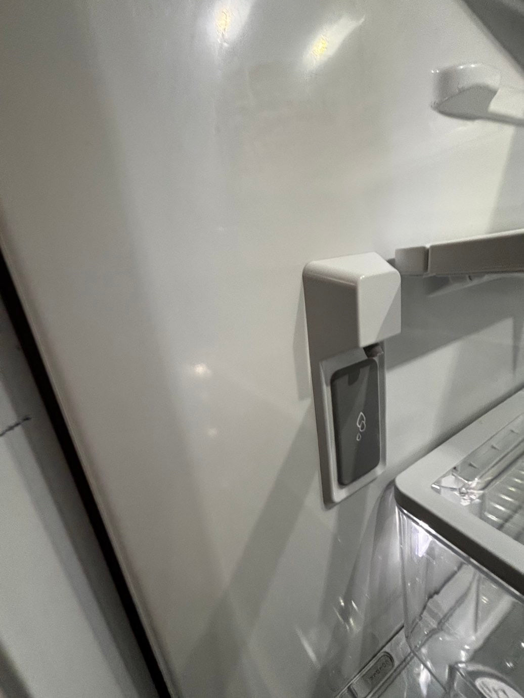 - KitchenIAd 30” wide French door Refrigerator white steel W/ice maker & water inside Used Refurbished #RFKW550L
