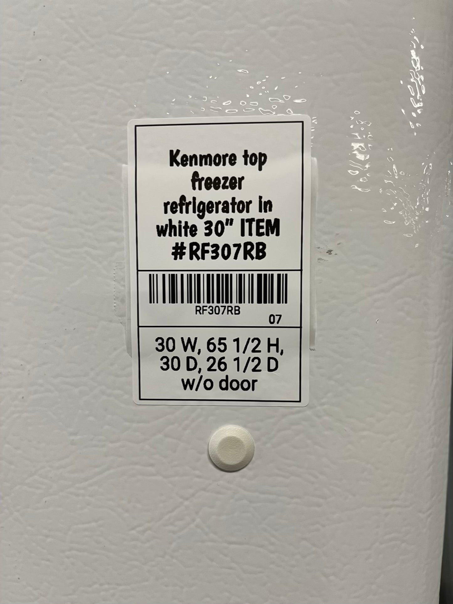 - Kenmore top freezer refrigerator in white 30" ITEM #RF307RB