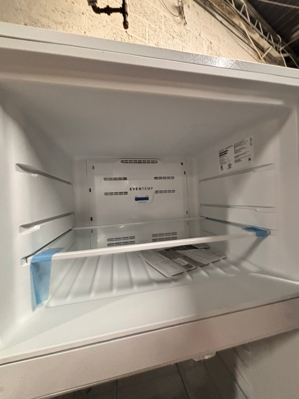 >Open box 📦 New S/d -Frigidaire
30” in. Top Freezer Refrigerator in white color  #RFW99B