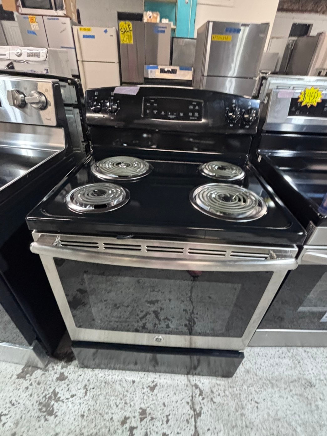 >*GE stainless steel & black electric coil top range coil 220v bake /Broil 4 burner used-Refurbished  great condition 30" #ESCC115B