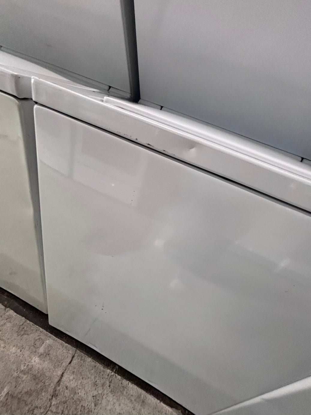} Frigidaire used-  refurbished stacked laundry center Electric 220v washer & dryer unit in white 27" #LC27W13B