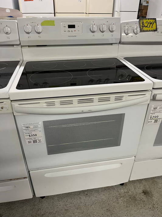 Frigidaire electric range 220v 5 burner warm zone bake broil in white Refurbished 30" #ER176RB
