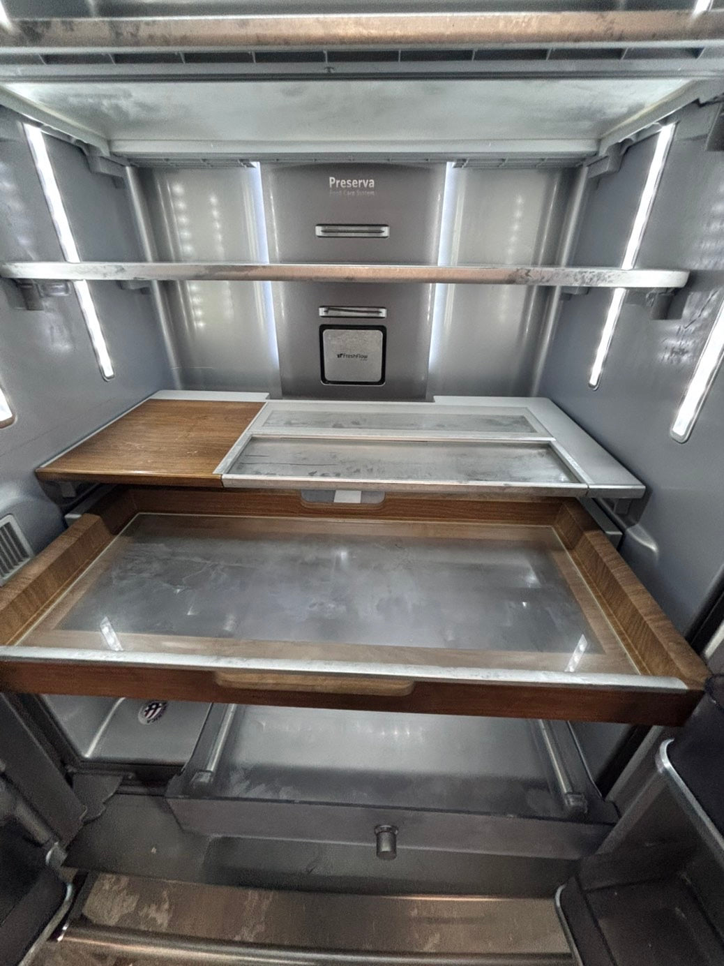 >*kitchen Aid French door Refrigerator counter depth stainless steel w/ ice water dispenser great condition 36"    (👀missing shelf on the door)  used-refurbished #KAF1424B