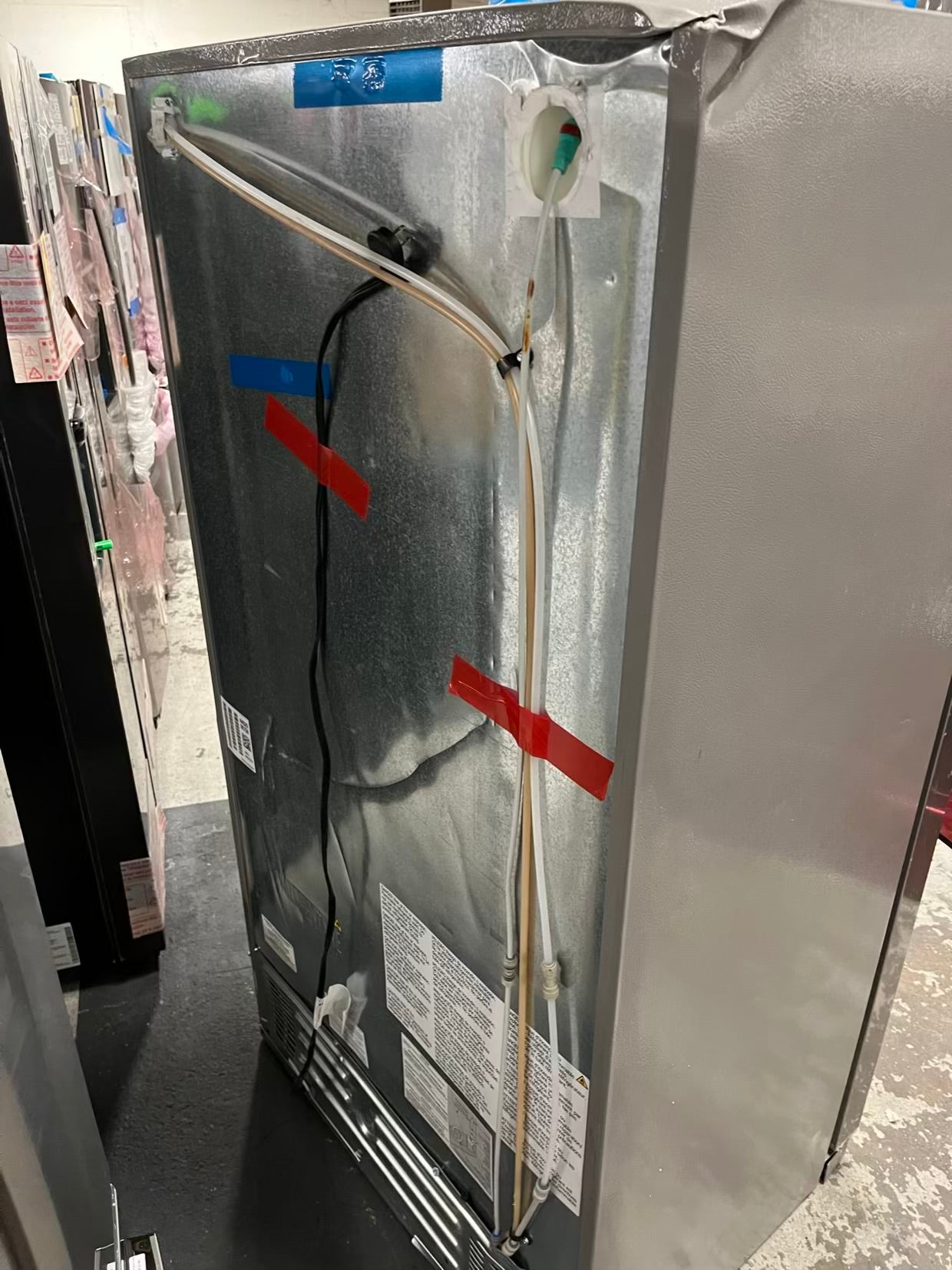 Open Box Frigidaire Profissional side x side Refrigerator stainless steel w/ice water dispenser 36" counter Depth #RE775VB