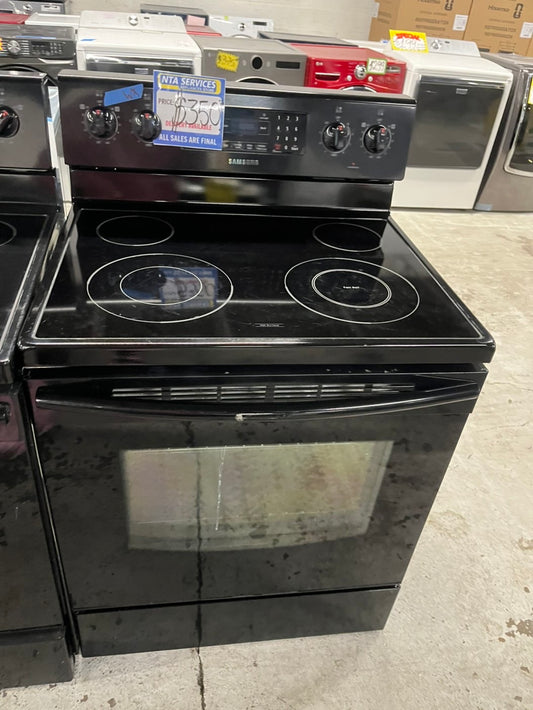Samsung electric 220v glass top range ,bake Broil roast self clean , convection oven ,black  30" used-Refurbished #ERK67B