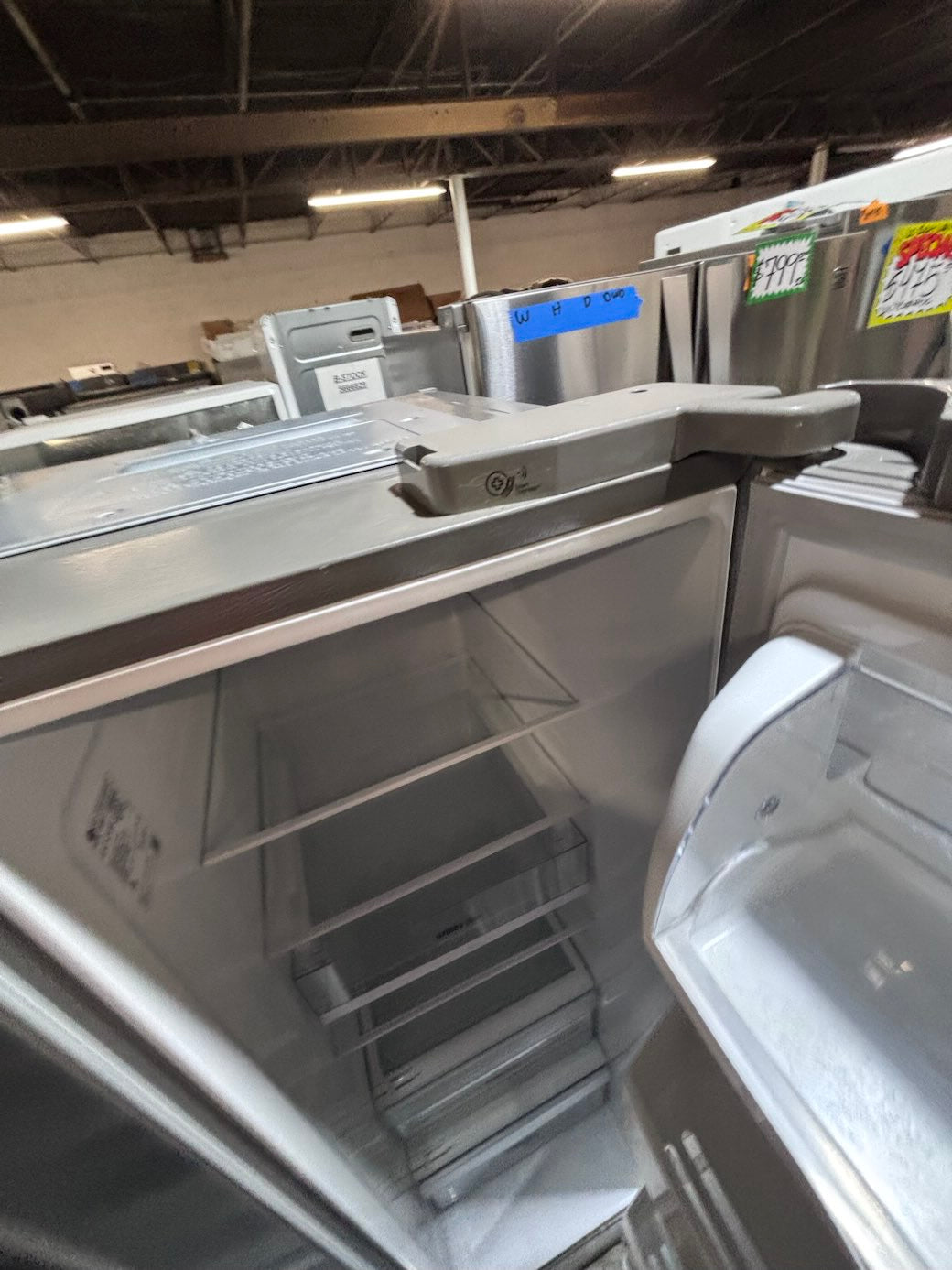 }SALE🔥🔥LG 33”x 66.1/2 h x 29”depth side by side Refrigerator and freezer with ice & water #LG33Z73B