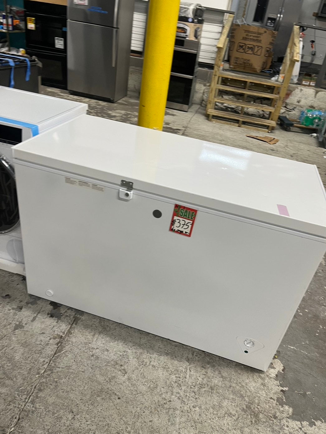 🎁🎄Holiday Sale‼️ GE® ENERGY STAR® 10.6 Cu. Ft. Manual Defrost Chest Freezer  white #CH108CVB