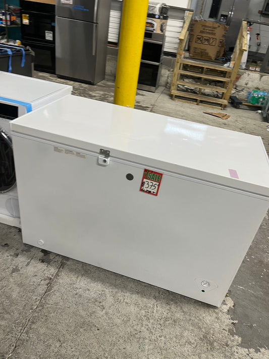 🎁🎄Holiday Sale‼️ GE® ENERGY STAR® 10.6 Cu. Ft. Manual Defrost Chest Freezer  white #CH108CVB