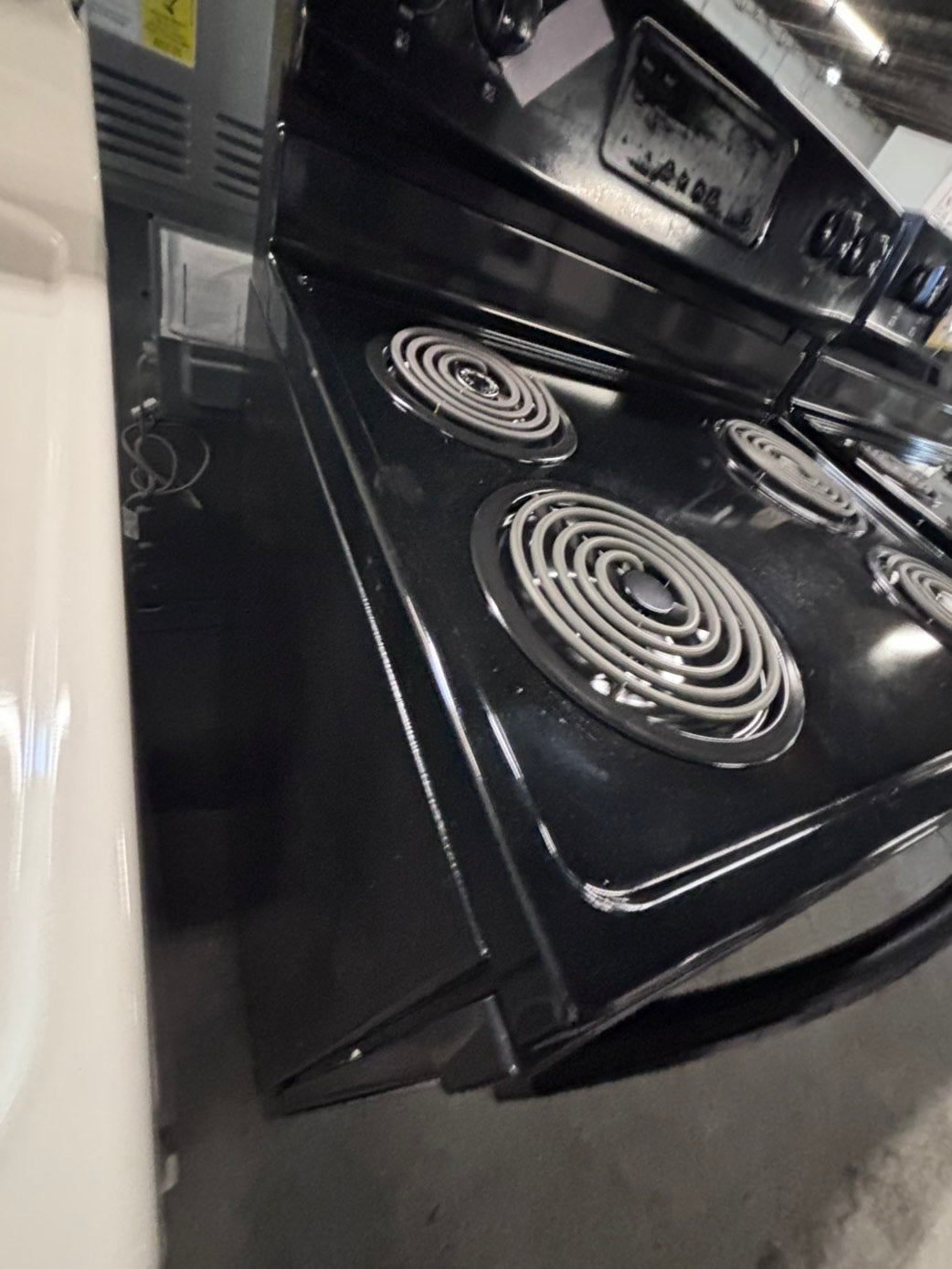 >frigidaire   stainless steel & black electric coil top range coil 220v bake /Broil 4 burner used-Refurbished  great condition 30" #FH15Z1B