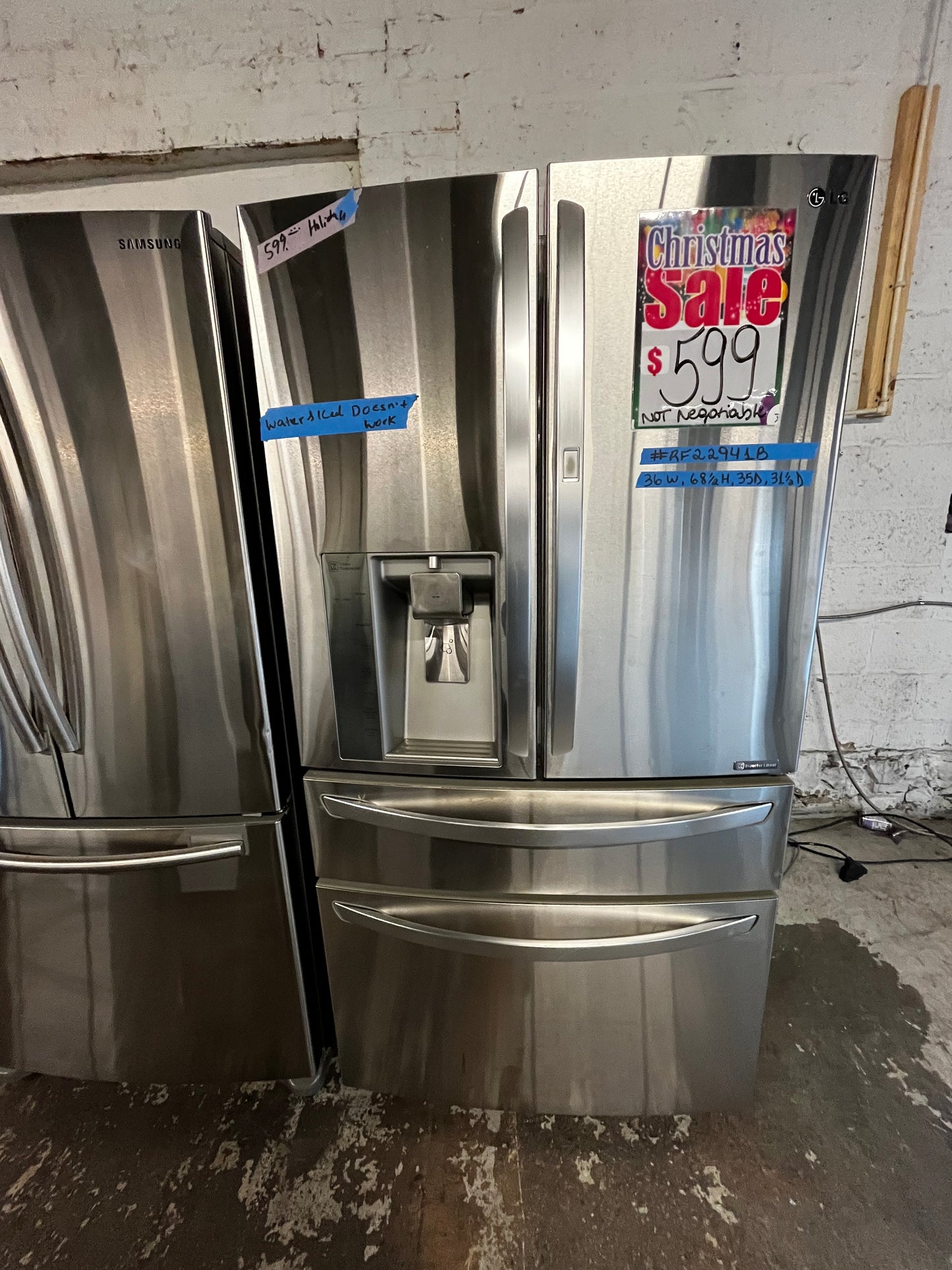 🎁 Holiday Sale 🎄 LG Four door refrigerator Showcase stainless steel w/ice water dispenser 36" Refurbished *NO water ice dispenser #RF22941B