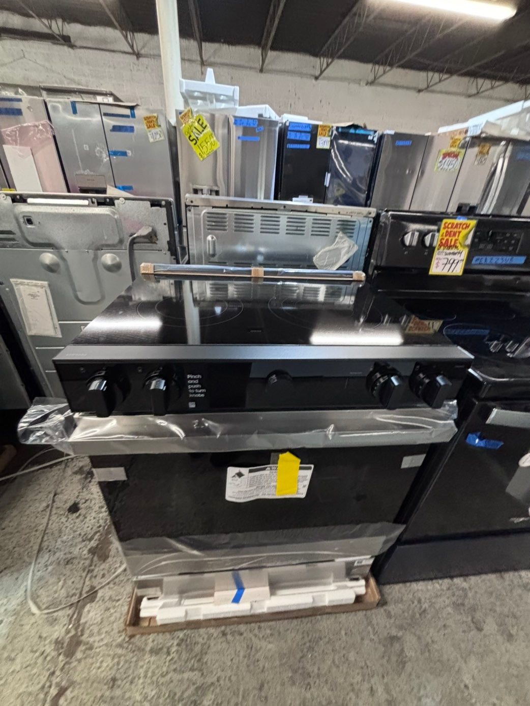 >*new open box Samsung - Bespoke 6.3 Cu. Ft. Slide-In Electric Range with Air Fry -stainless steel #NS67ZB