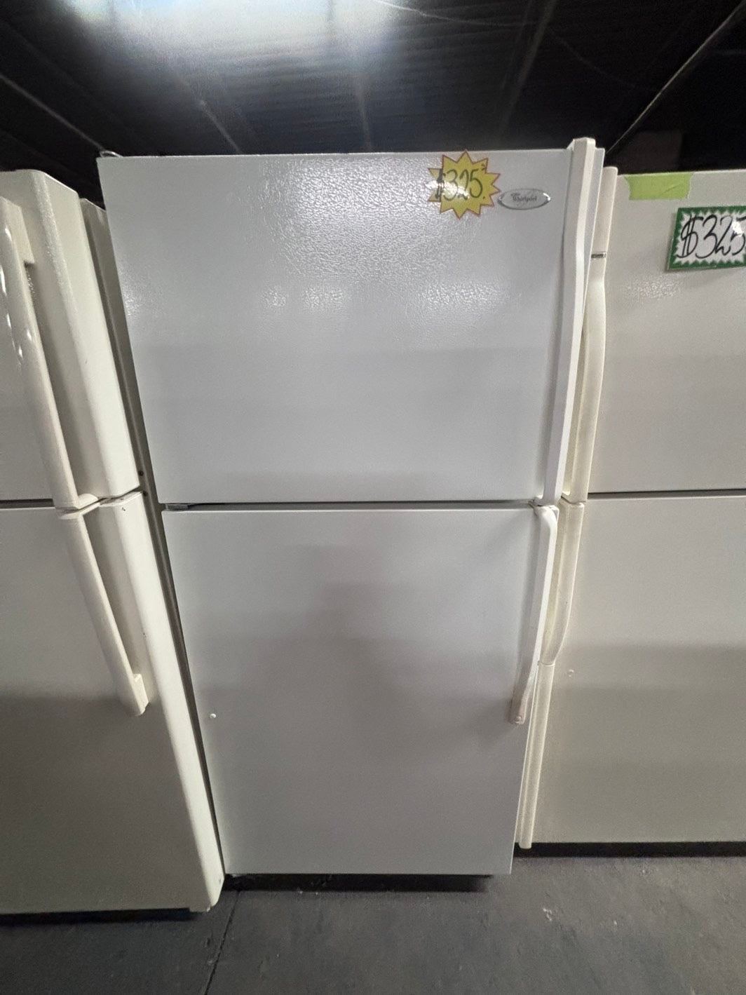 >Whirlpool 30” top freezer refrigerator in white color -used refurbished 30’ #RF318CB