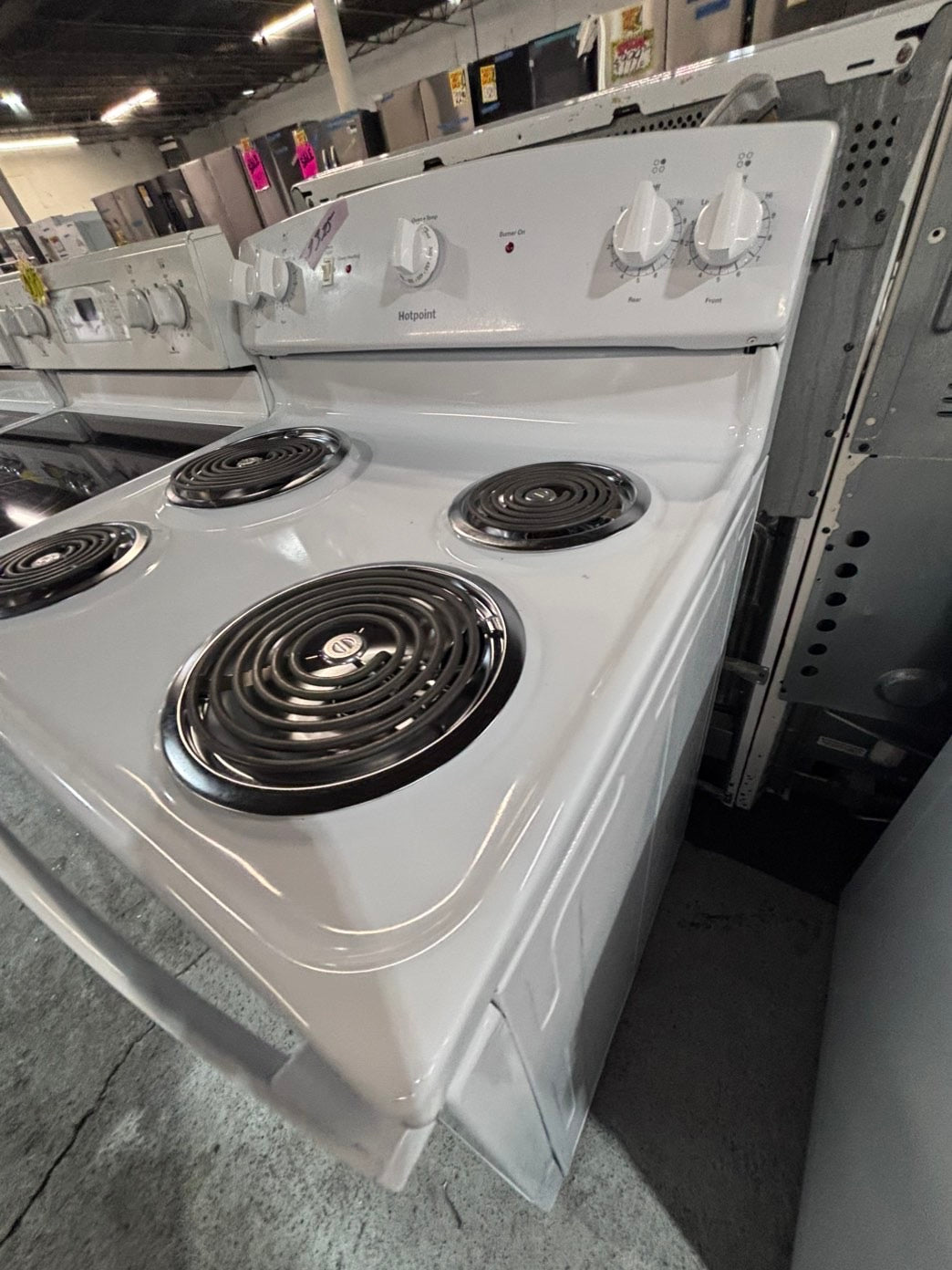 >*GE white  electric coil top range coil 220v bake /Broil 4 burner used-Refurbished  great condition 30" #EQQ6115B
