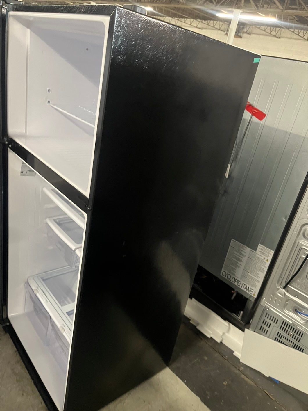=Kenmore  30”Top freezer fridge black refurbished #RFKTP23B