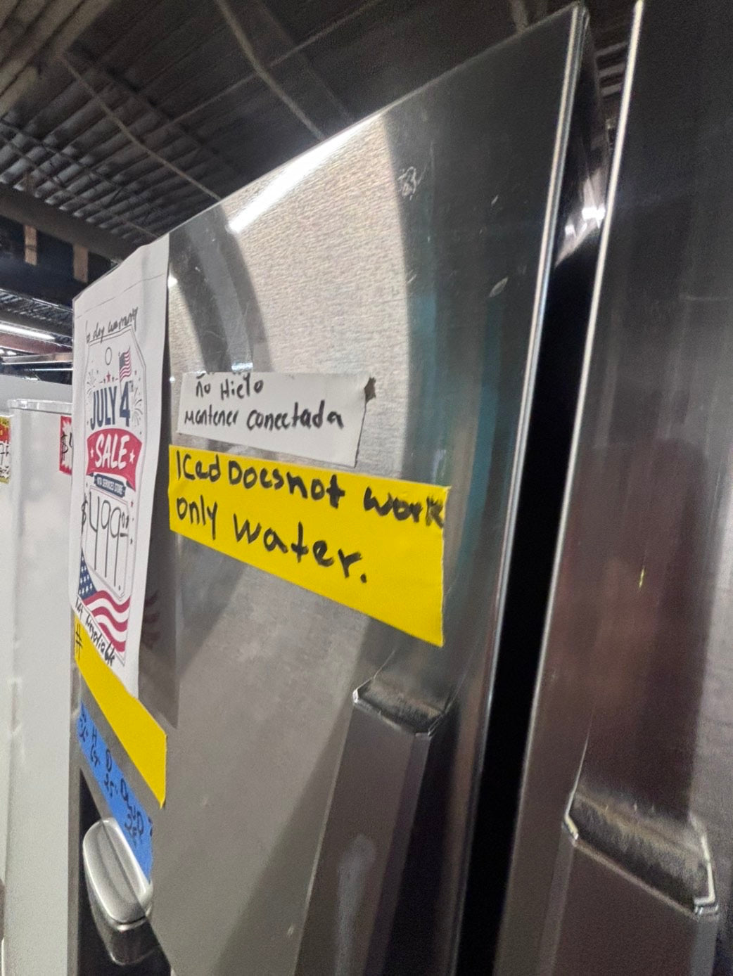 >*36”samsung counter depth French doors  fridge  stainless steel (ice maker  doesn’t work) only water 💦 dispenser works !doesn’t affect on the others functions. 36” #SA24WWB
