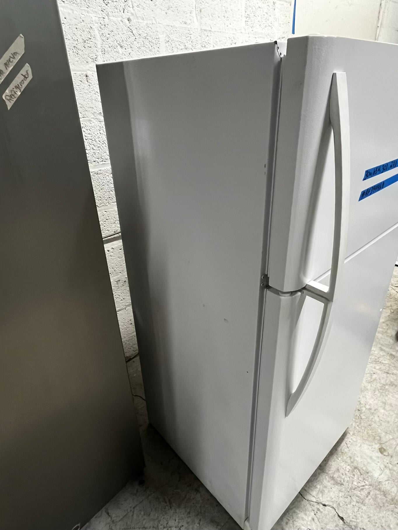 * 🎉 Black Friday ⚡️ Kenmore top freezer refrigerator in white no ice maker 30" #RF39441B