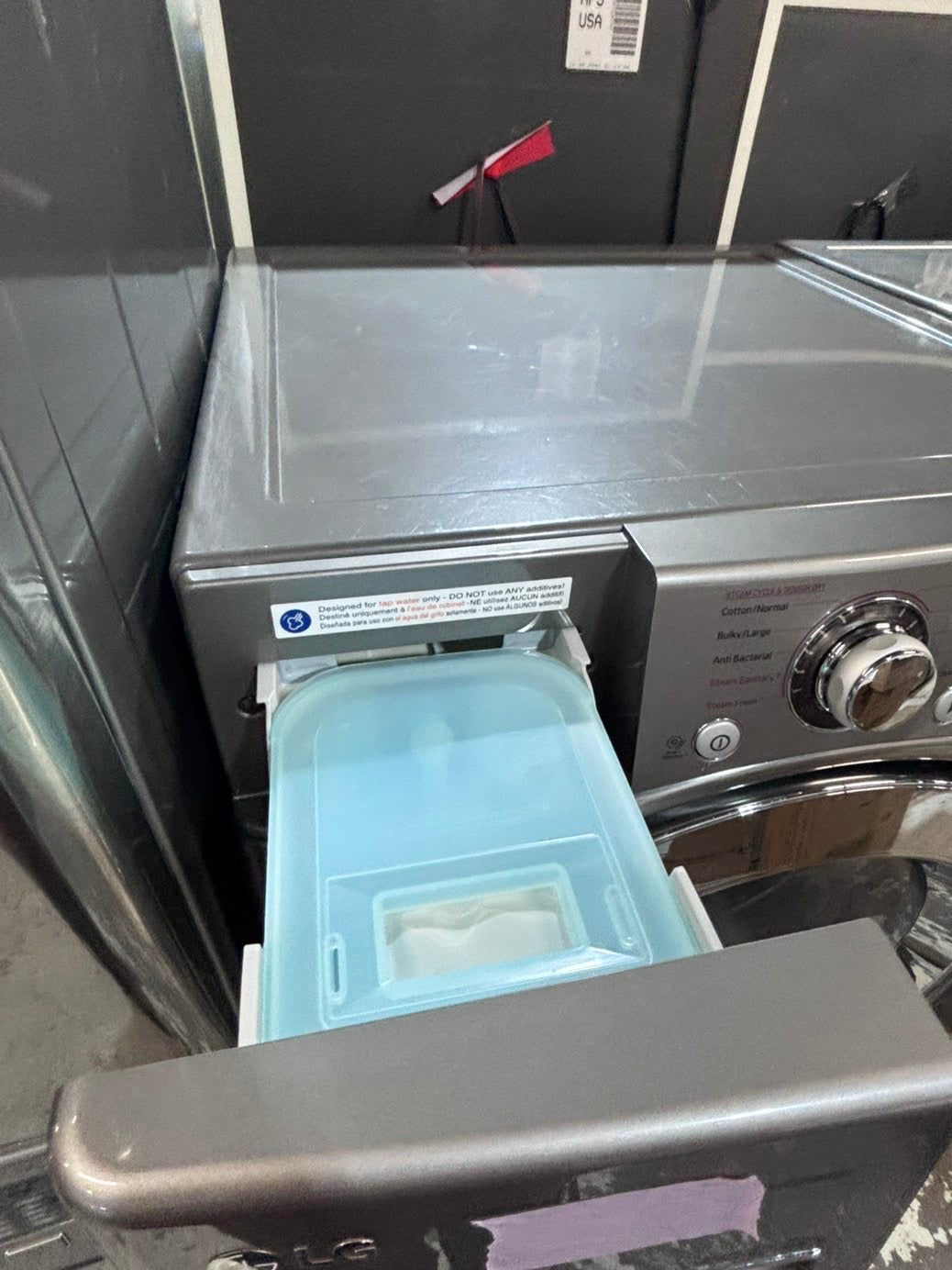 >>used- LG  Kenmore  front load washer & dryer set  electric 220v large  capacity with pedestals in gray (silver) color 27” #PS3EASET