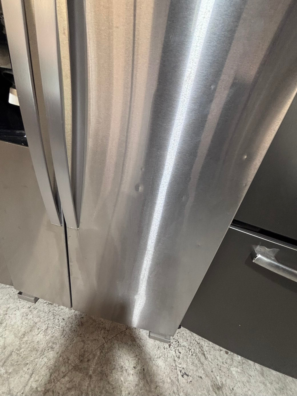 }SALE🔥🔥LG 33”x 65.1/2 h x 29”depth side by side Refrigerator and freezer with ice & water #WS33XV3B
