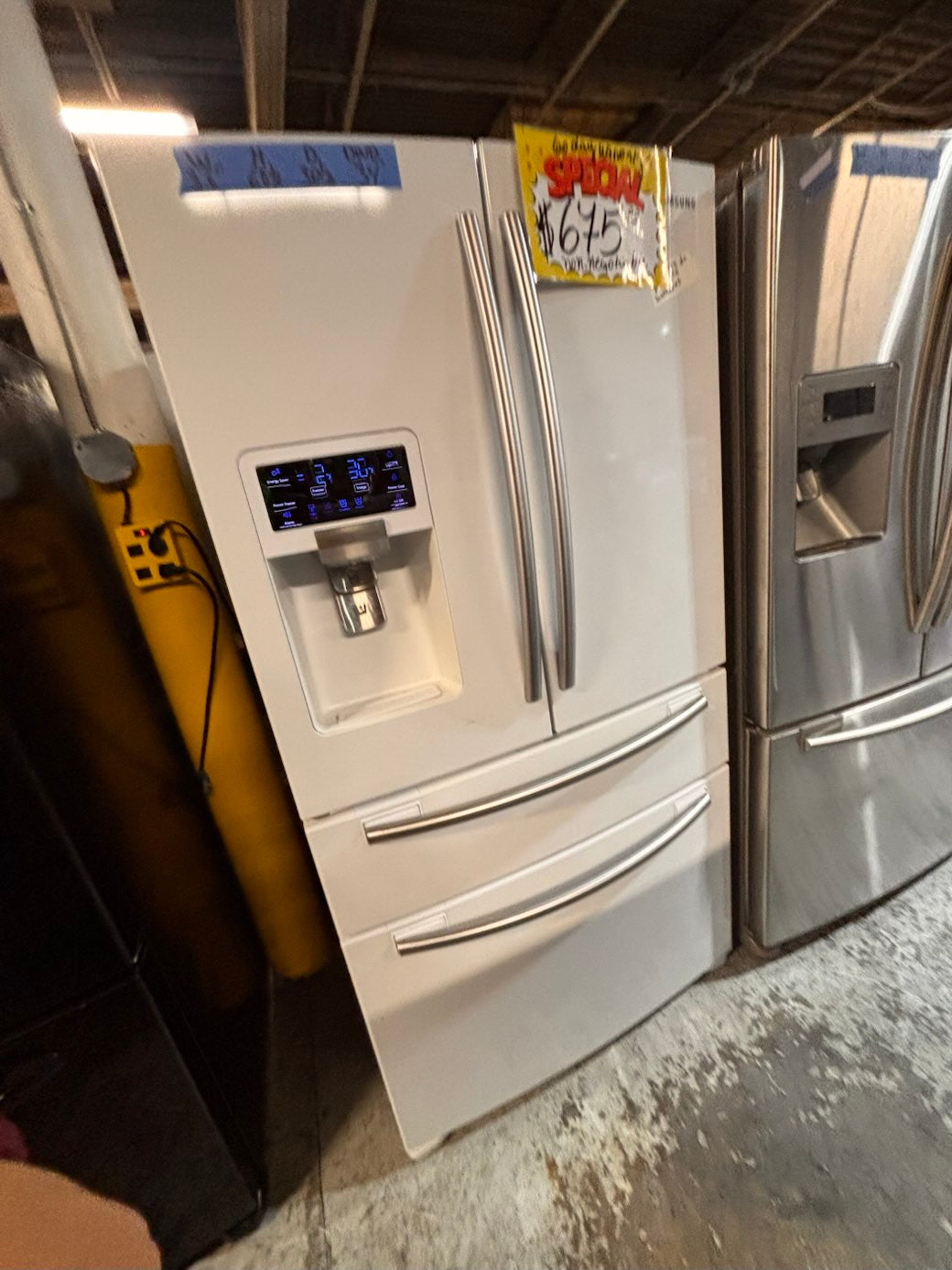 }}Samsung used-Refurbished 36”w x69h x 30” 4 doors  refrigerator white  w/ice & water dispenser  (👀The numbers on the screen are only partially visible).  #SSWF73B