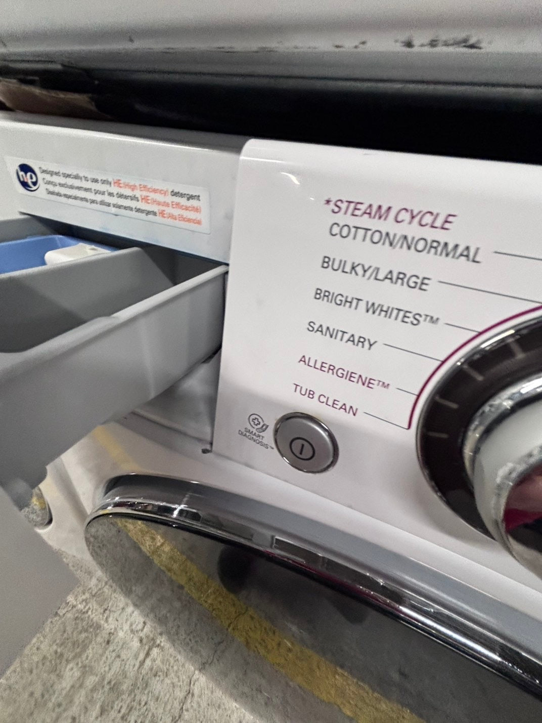 >LG washer 4.5 cu ft & steam dryer 7.5 cu ft set electric 220v front load stackable or side by side - sensor dry He in white   #WM51B