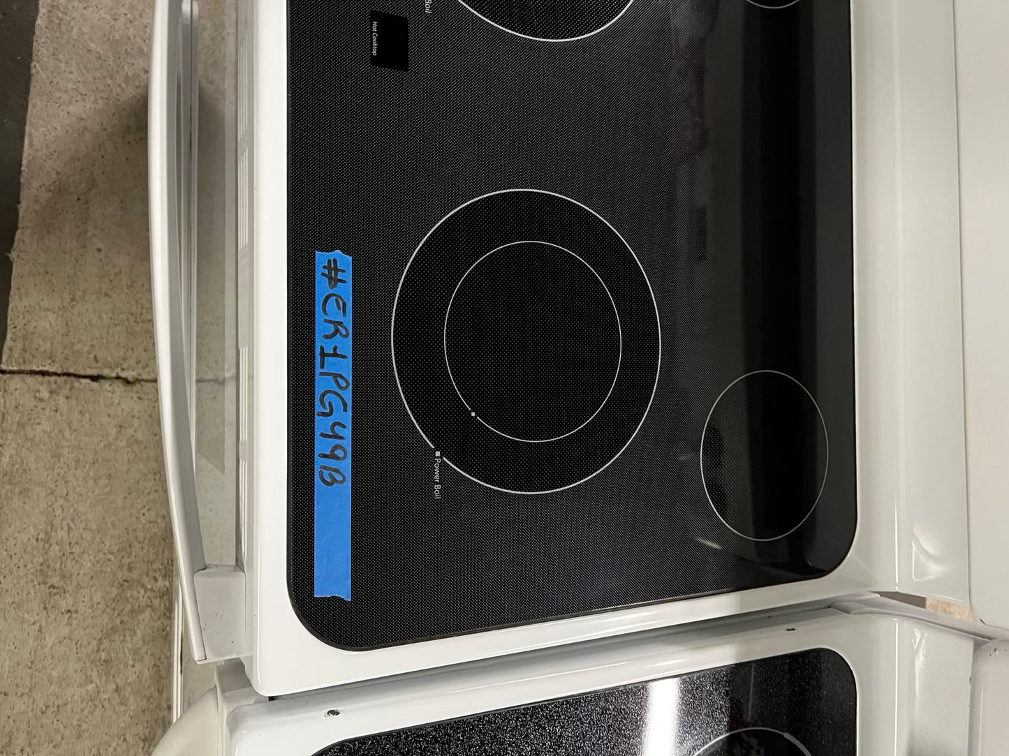 GE glass top electric range 220v 4 burner Refurbished bake Broil hi/lo self clean in white 30" #ER1PG49B