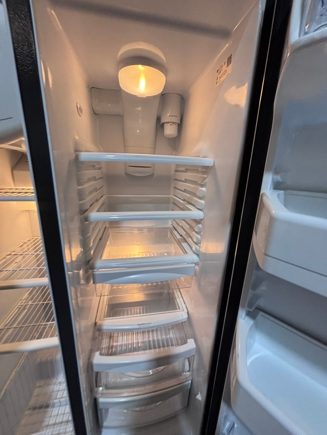 >>36” GE side by side Refrigerator and freezer stainless steel w/ice water dispenser 36” #AR243B