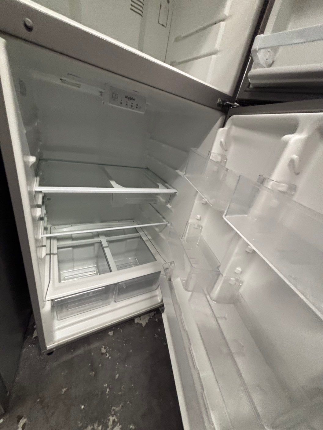 >*28” whirlpool top freezer fridge stainless steel  used-refurbished #FFSA3RB