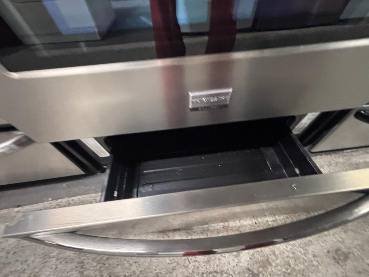 }Frigidaire Gas range 5 burner bake broil Hi/Lo self clean in stainless steel  used-Refurbished 30” #FEG713B