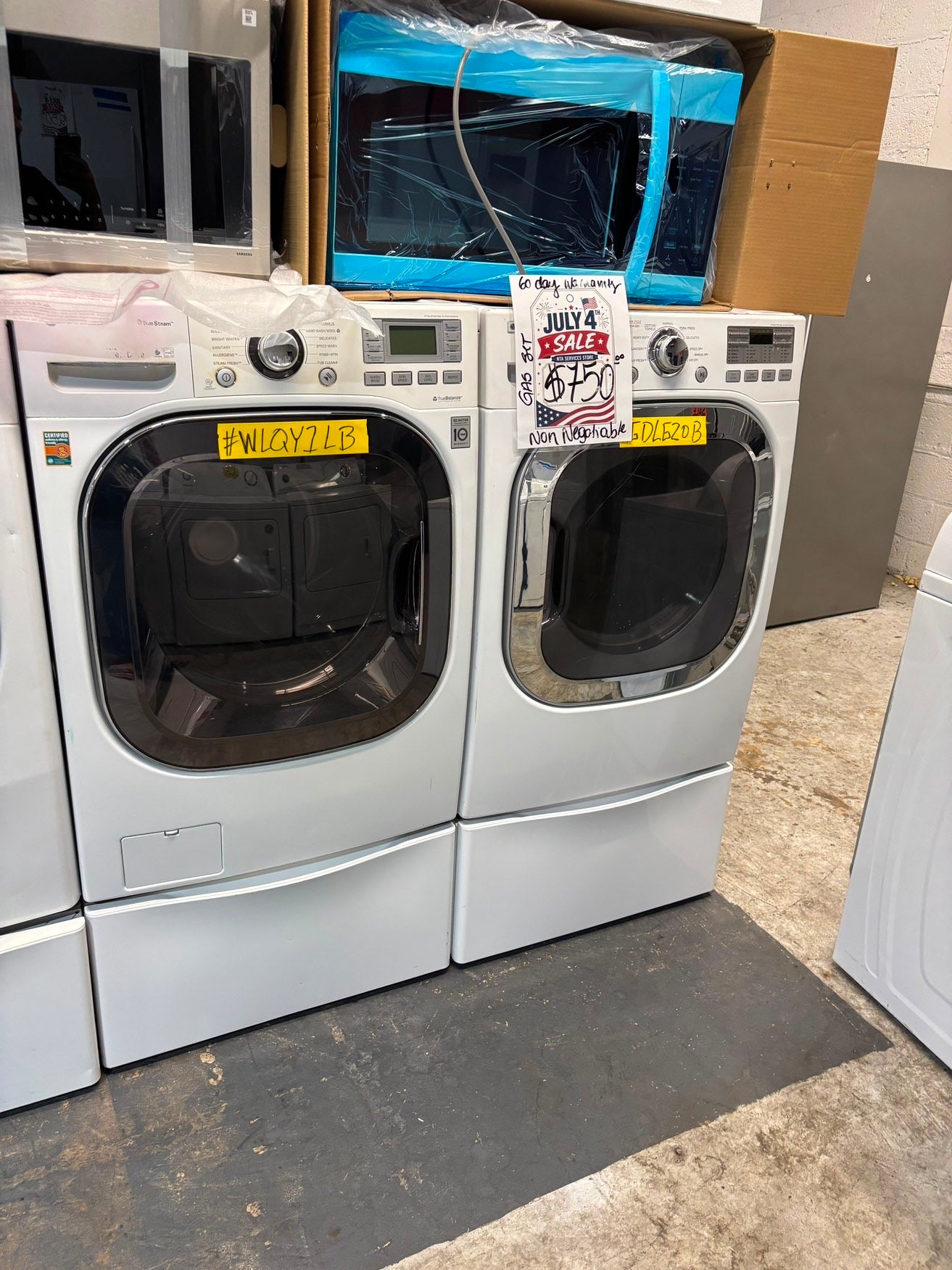 >*Mix & match LG white washer & gas dryer set front load stackable or side by side  27” in used Gas  used-Refurbished #SAV446B