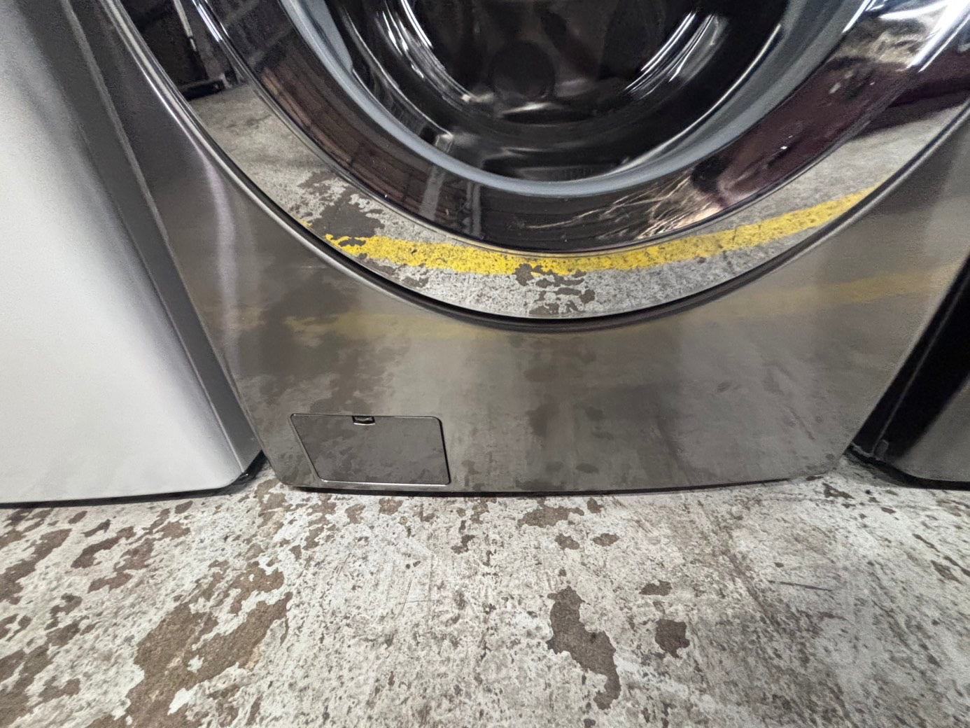 >*LG  washer large capacity silver color stainless steel drum great condition used-refurbished #WGDS42B