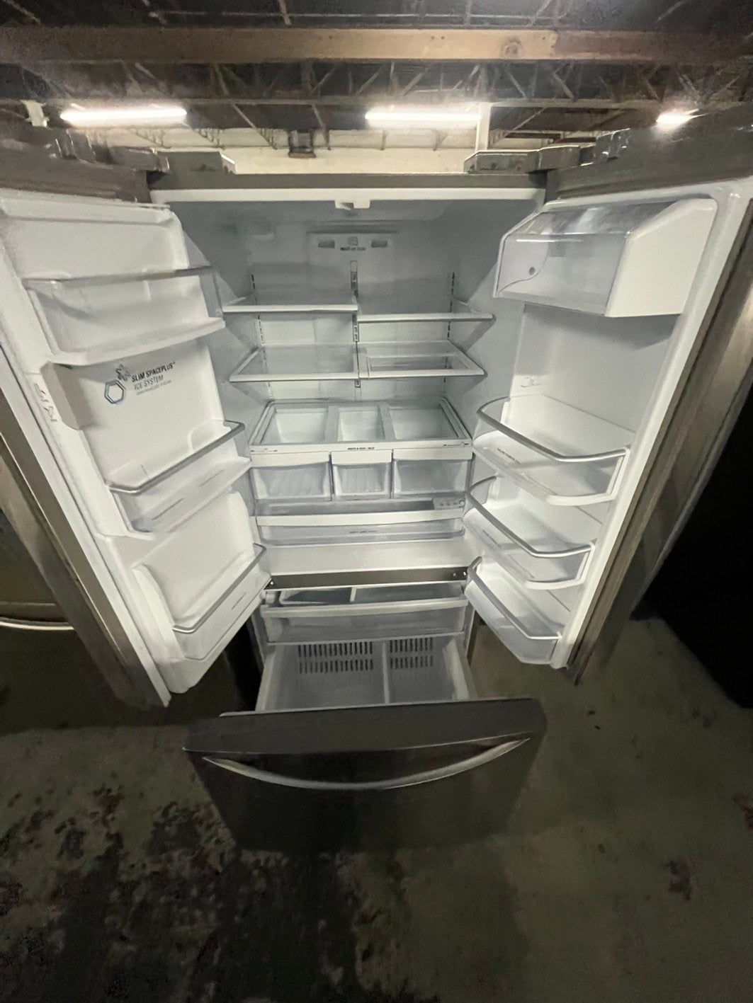 🎁🎄Holiday Sale‼️Lg 33” french doors refrigerator stainless steel w/ice & water dispenser inside  used refurbished #KNM27BB