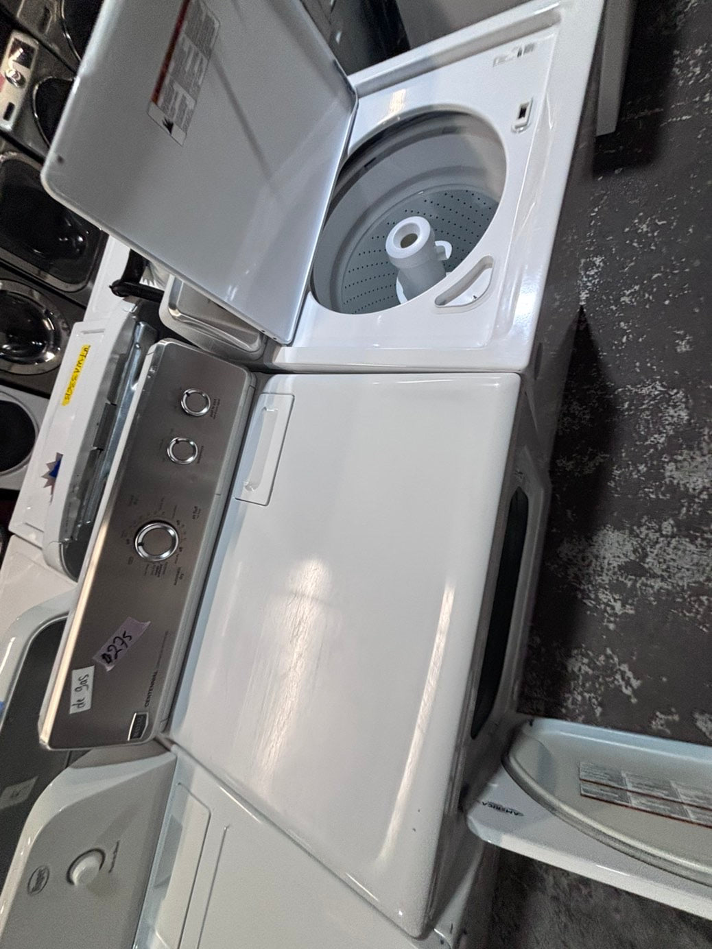 >*Maytag top load washing machine with agitator  & GAS dryer set 27” in #WD975BB used-Refurbished