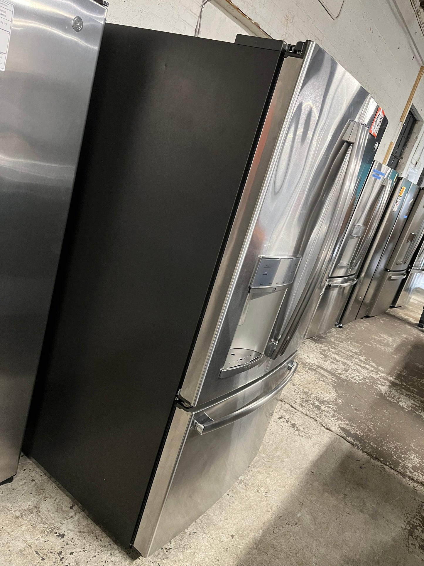 *Used | Refurbished GE profile 36” 28cu.ft. French door refrigerator stainless steel w/ice water dispenser 36" stock number #RF280B