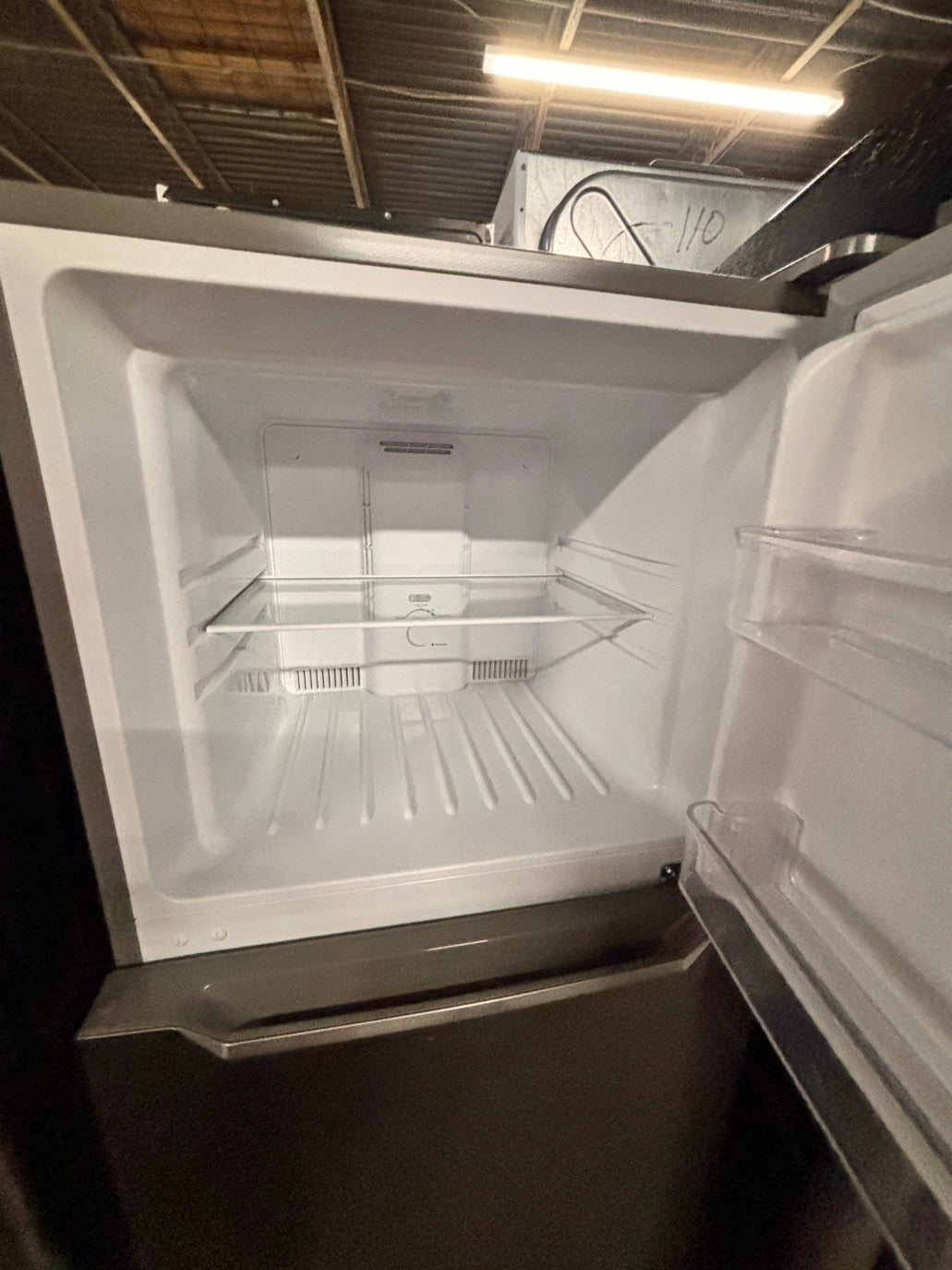 >insignia top freezer refrigerator stainless steel 24" refurbished #RF743BB