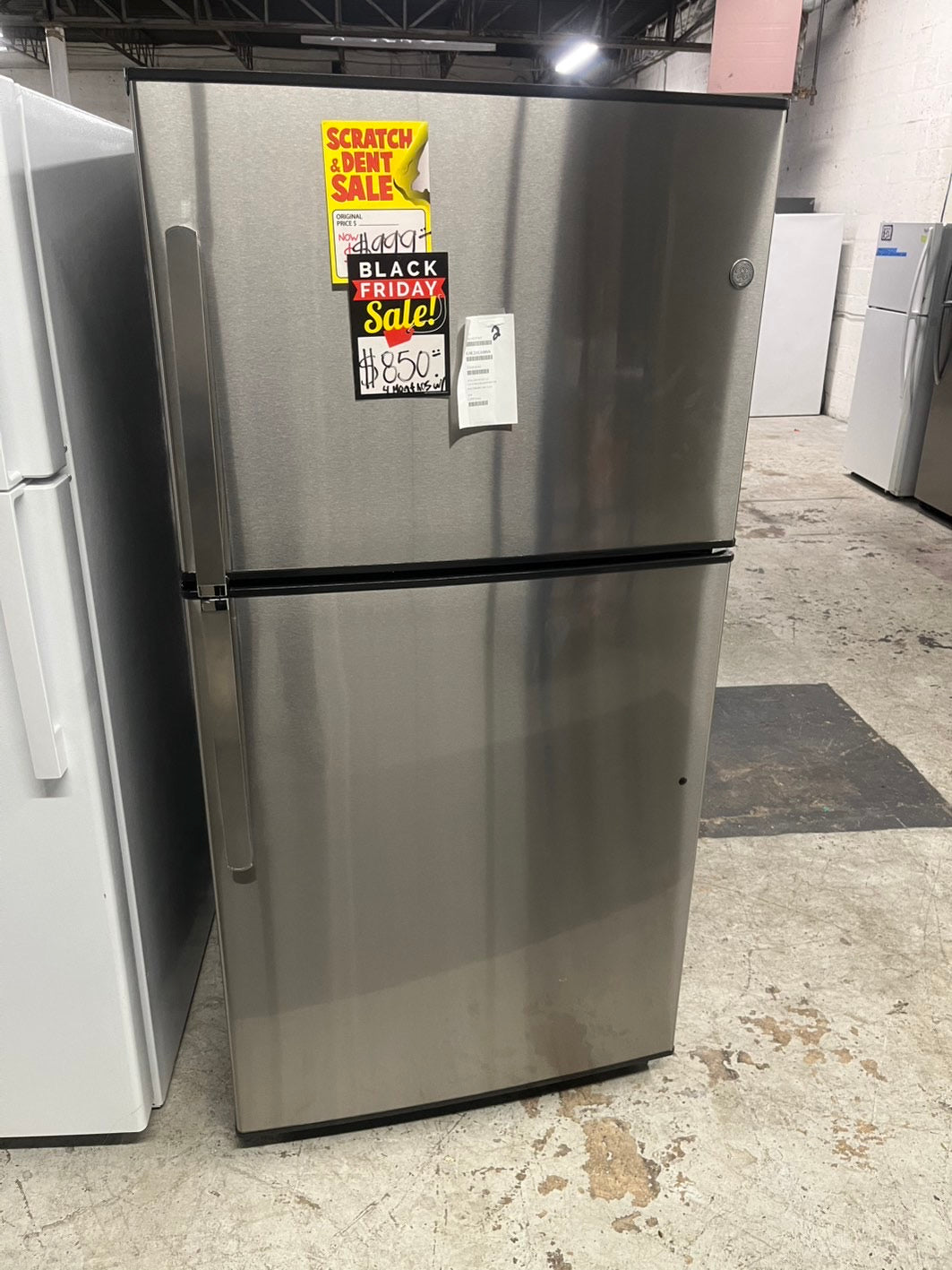 *Open box 📦 New S/d Ge 32 w. 21.1 cu. ft. Top Freezer Refrigerator in Stainless Steel with Factory-Installed Icemaker & Upfront Temperature Controls #GGE21DB