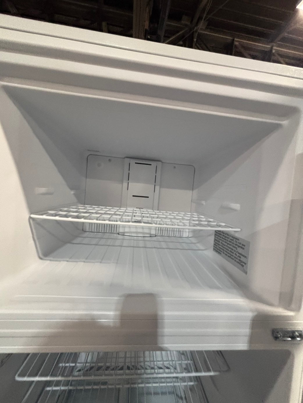 >*insignia 30”x 66”heigth x 29depth 18cu.ft -top freezer refrigerator white  color              -used refurbished 30” #TFUI33B