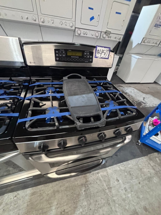 >>GE FUEL DUAL 220Vts Gas range 5 burner convection oven bake ,broil Hi/Lo self clean in stainless steel used-Refurbished 30” #SG11YSB