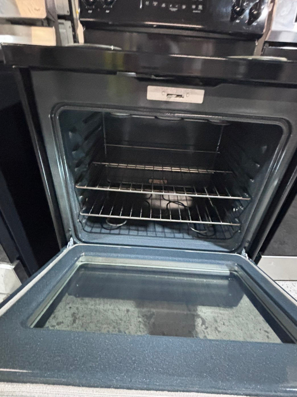 >*GE stainless steel & black electric coil top range coil 220v bake /Broil 4 burner used-Refurbished  great condition 30" #ESCC115B