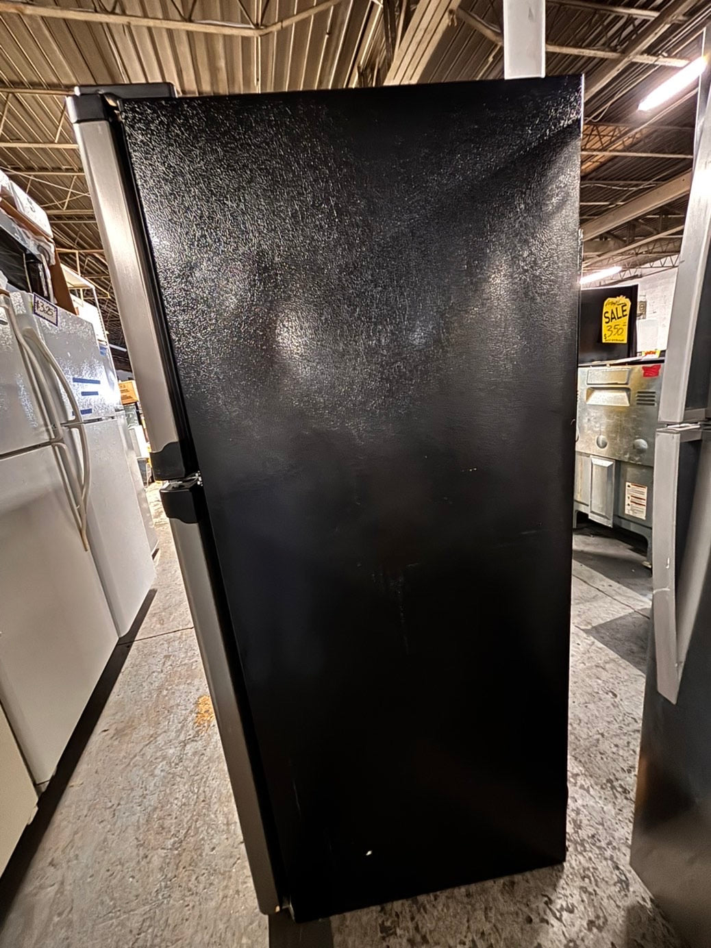 >Special🎈Whirlpool 33” Top freezer fridge in stainless steel color               used-refurbished #RFQ213B